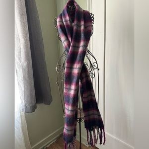 Gap Scarf